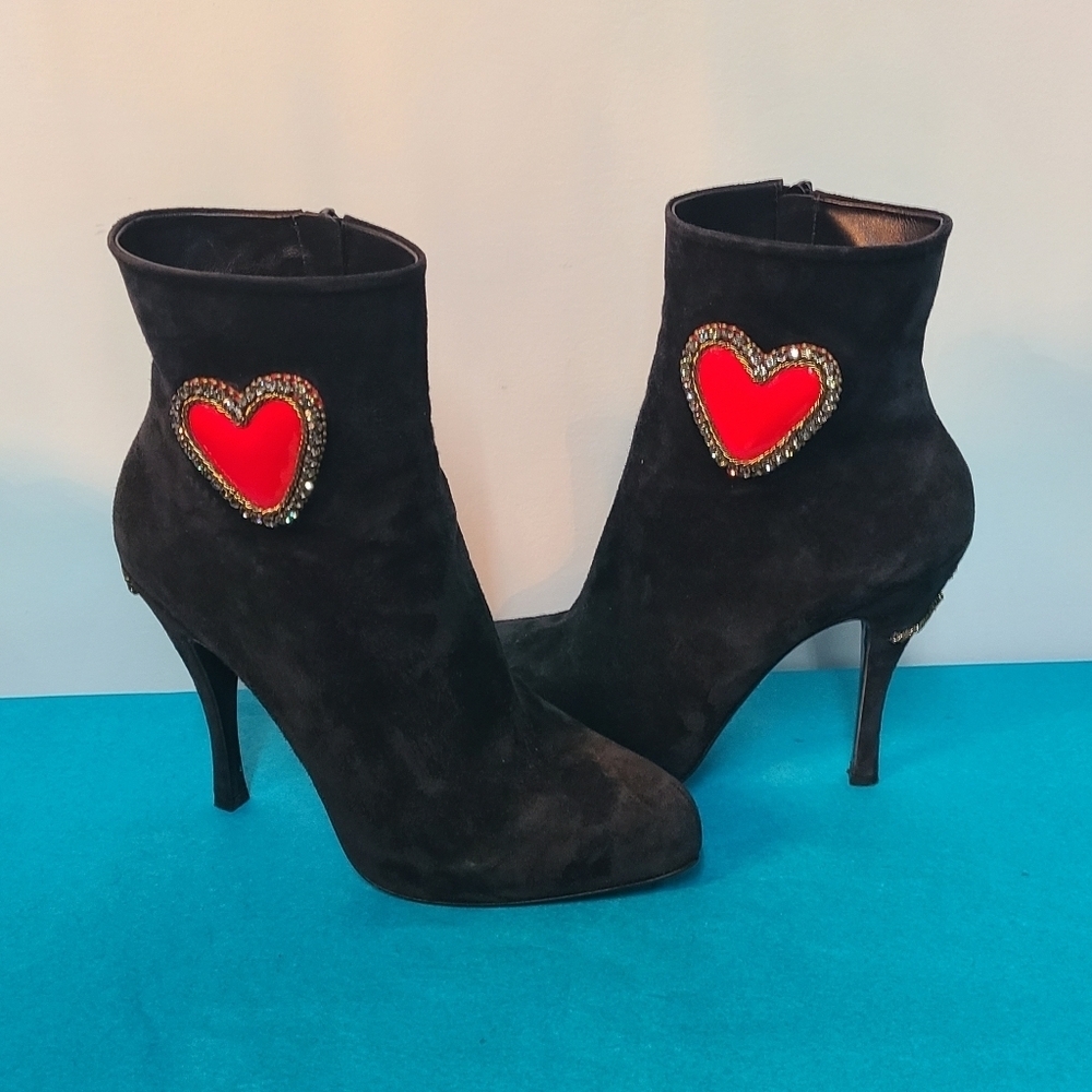 Roger Vivier Red Heart Black Suede Boots Size 9
